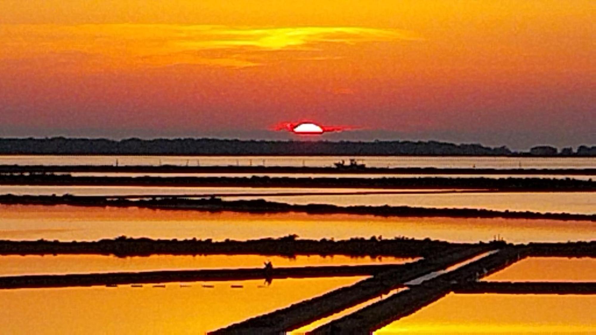 Casa Vacanze Lo Stagnone Da Rosita Marsala Bagian luar foto