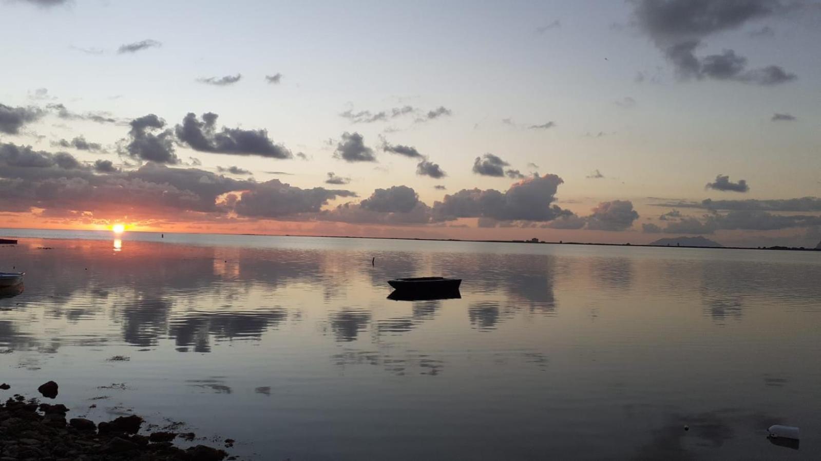 Casa Vacanze Lo Stagnone Da Rosita Marsala Bagian luar foto
