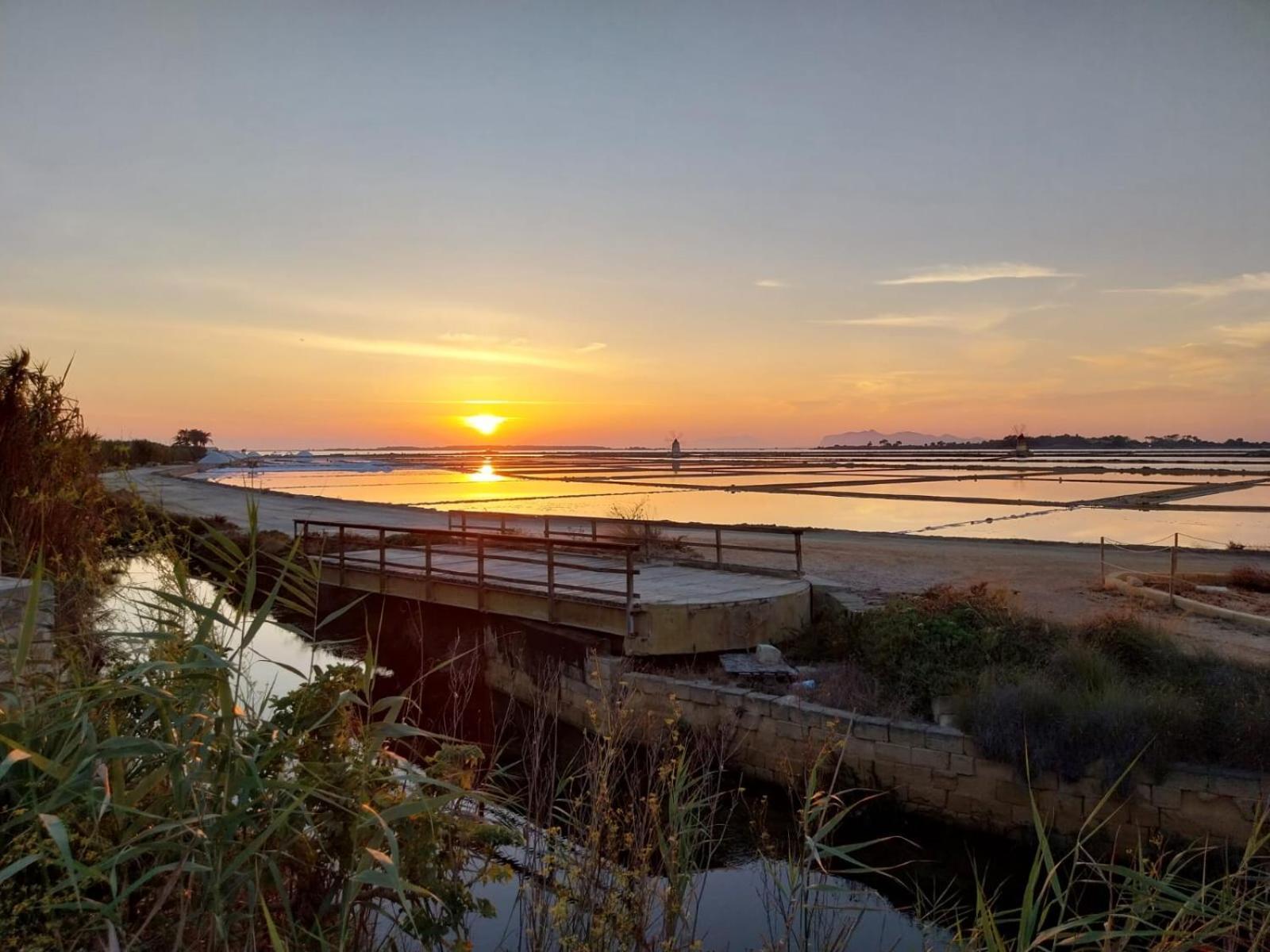 Casa Vacanze Lo Stagnone Da Rosita Marsala Bagian luar foto