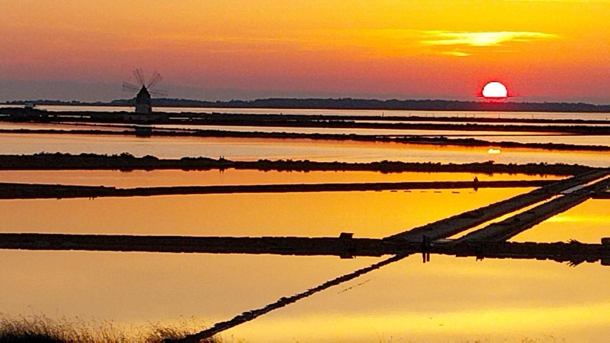 Casa Vacanze Lo Stagnone Da Rosita Marsala Bagian luar foto