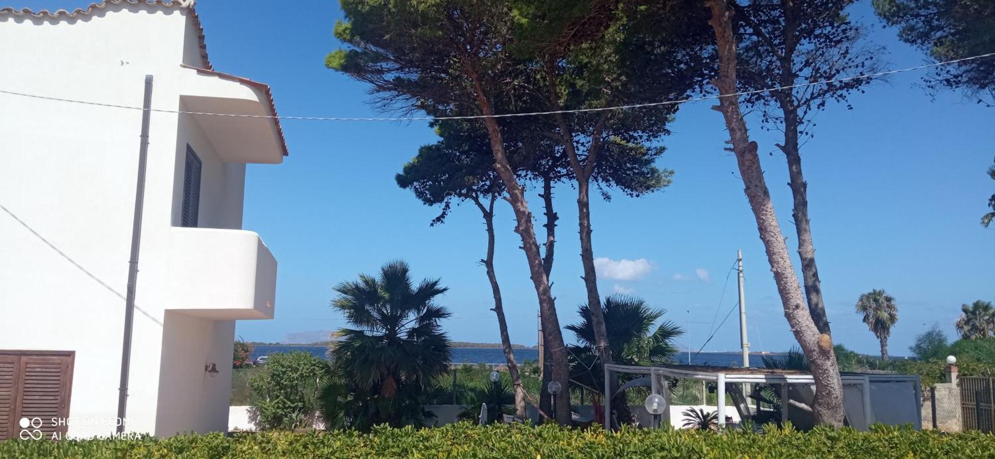 Casa Vacanze Lo Stagnone Da Rosita Marsala Bagian luar foto