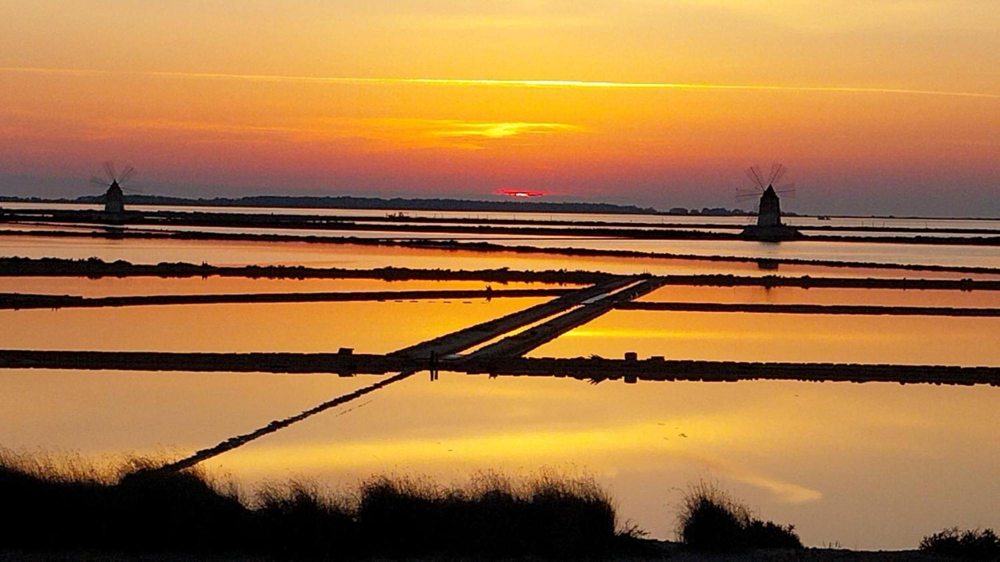Casa Vacanze Lo Stagnone Da Rosita Marsala Bagian luar foto